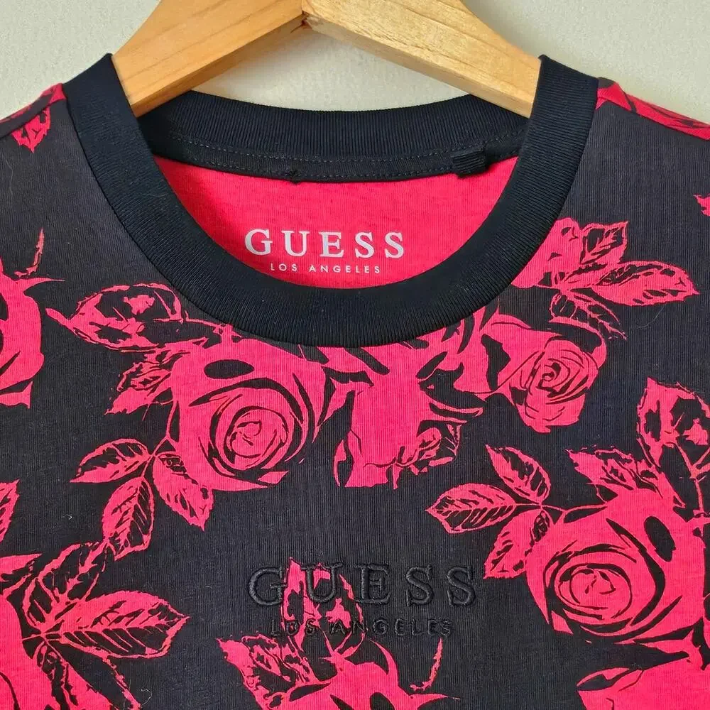 GUESS Men's Black Red Rose Print Graphic Tee Size S Y2K Streetwear Grunge Cotton - Picture 3 of 10